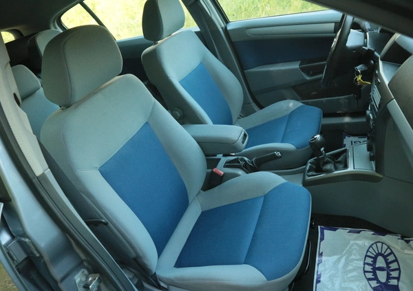 Opel Astra cena 14500 przebieg: 117500, rok produkcji 2004 z Józefów małe 497